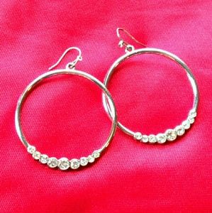 Glam hoop earrings